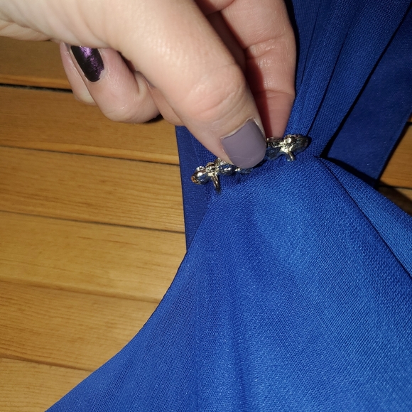 Formal Dress - Picture 7 of 12